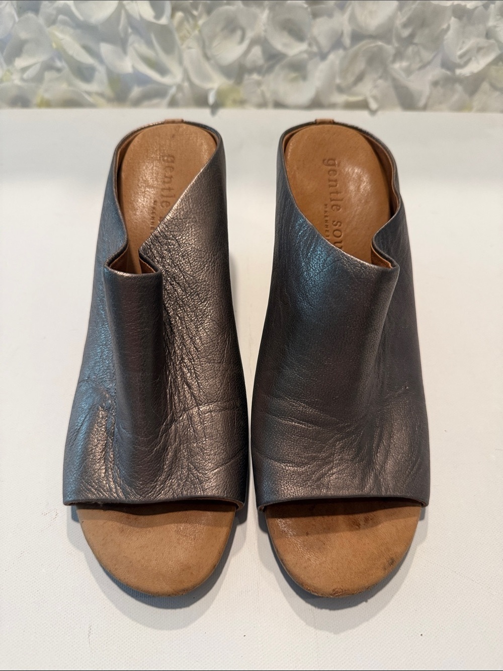 gentle souls Black Leather Open-Front Mule Slides